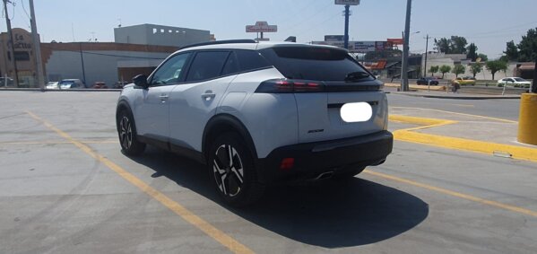 Peugeot 2008 Allure Pack  1.2 turbo, Tela,  Aut.  2024